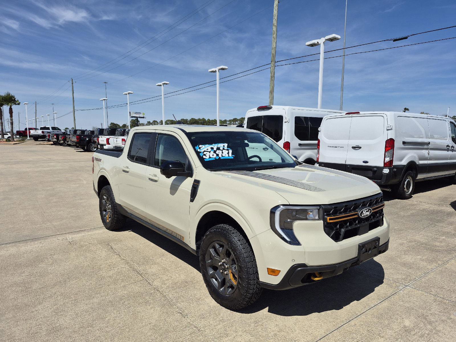 Certified 2025 Ford Maverick Tremor image 6