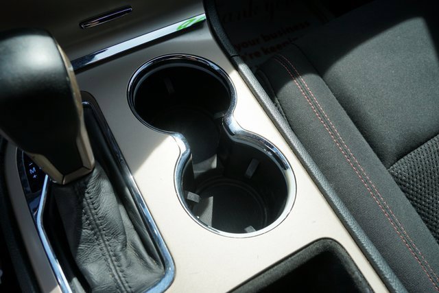 Used 2016 Jeep Grand Cherokee Laredo 75th Anniversary image 16