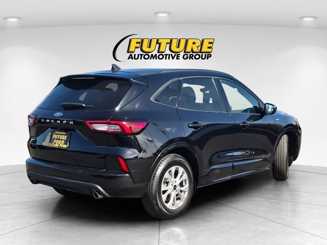 Certified 2024 Ford Escape ST-Line FWD image 4