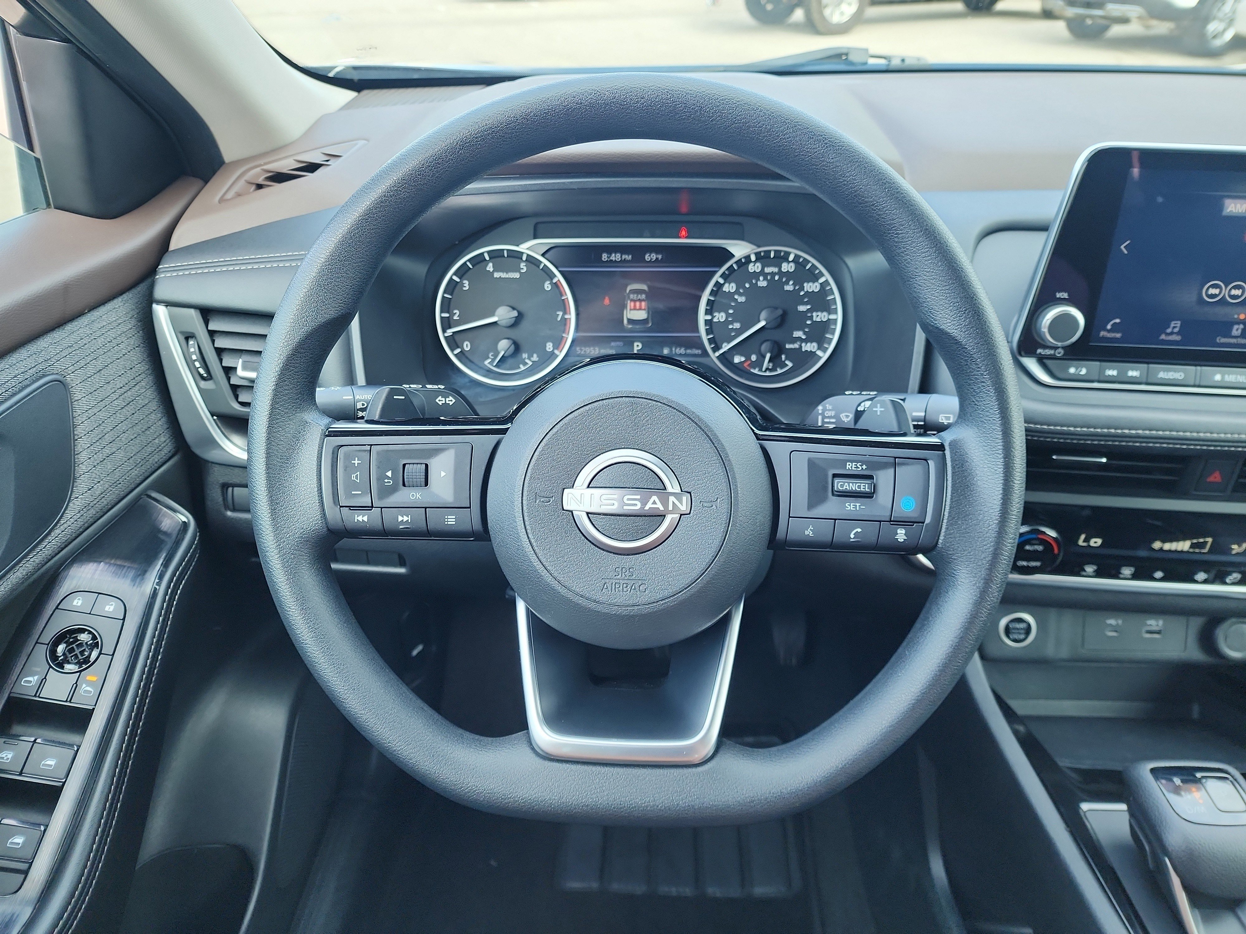 Used 2023 Nissan Rogue SV image 18