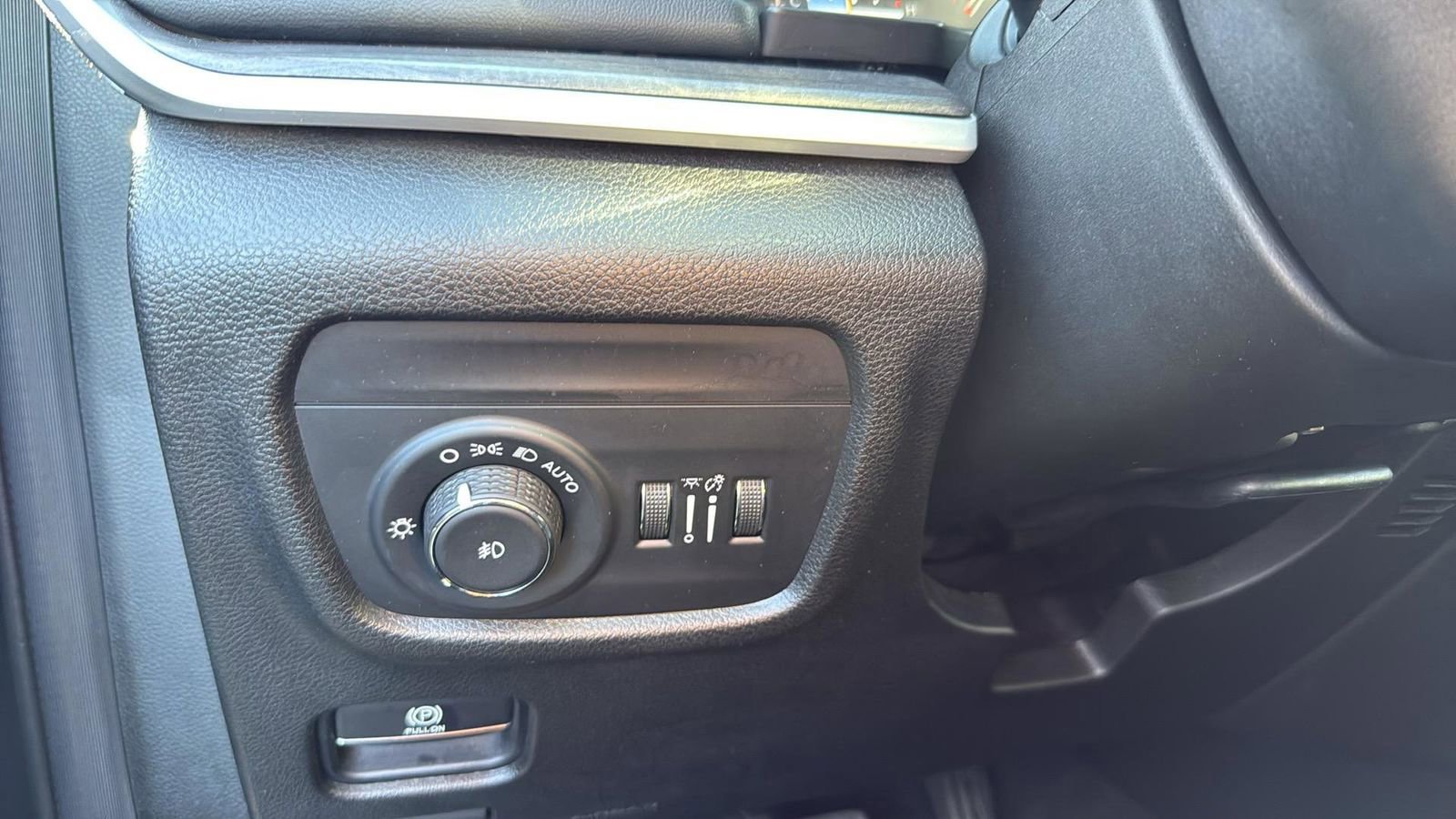 Used 2022 Jeep Grand Cherokee L Limited image 18