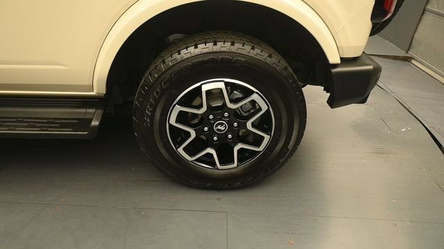 Certified 2025 Ford Bronco Outer Banks AWD/4WD image 9