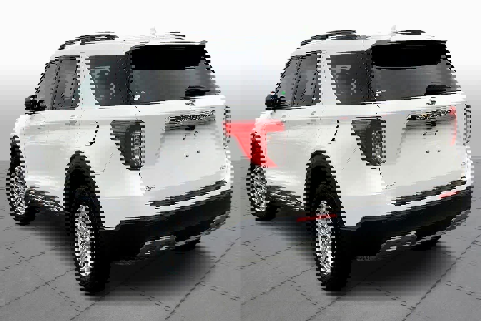 Certified 2022 Ford Explorer XLT w/ Equipment Group 202A image 4