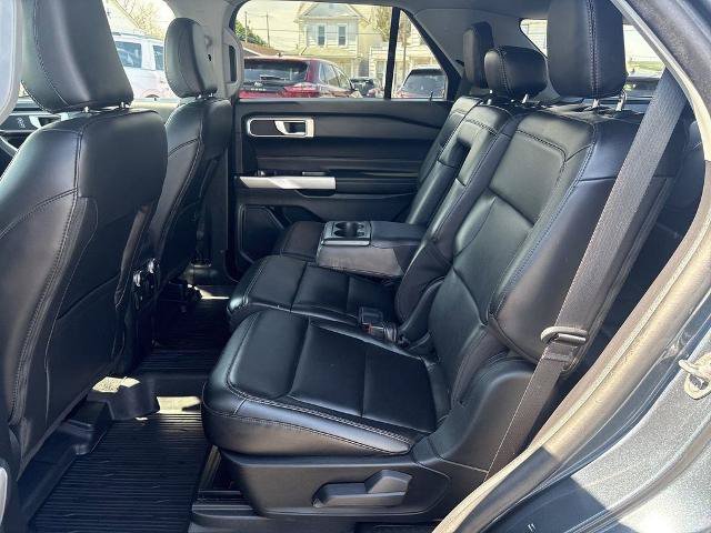 Certified 2022 Ford Explorer XLT w/ Equipment Group 202A AWD/4WD image 24