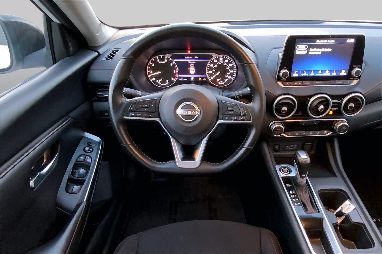 Used 2025 Nissan Sentra SR w/ Midnight Edition FWD image 6