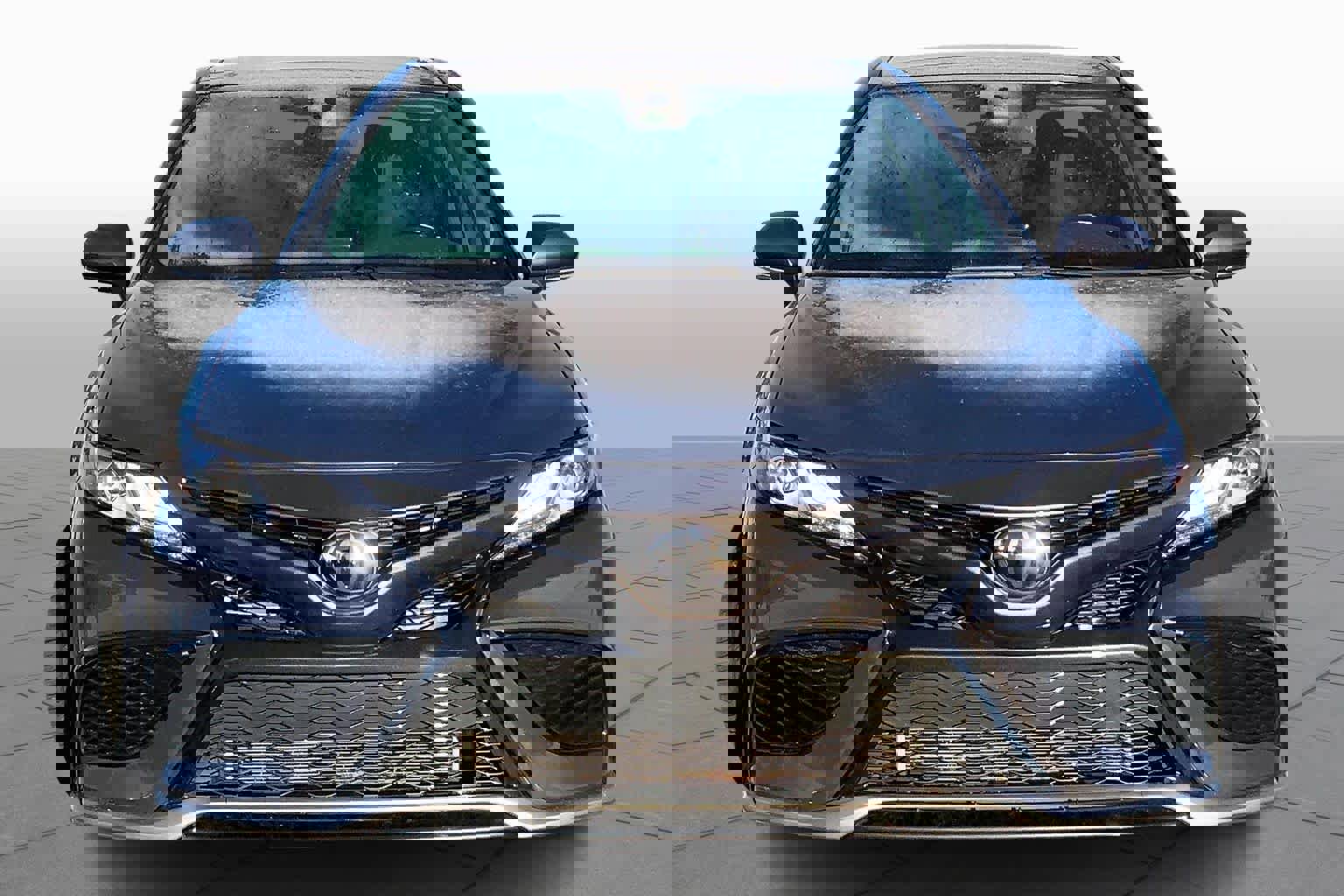 Used 2023 Toyota Camry XSE image 6