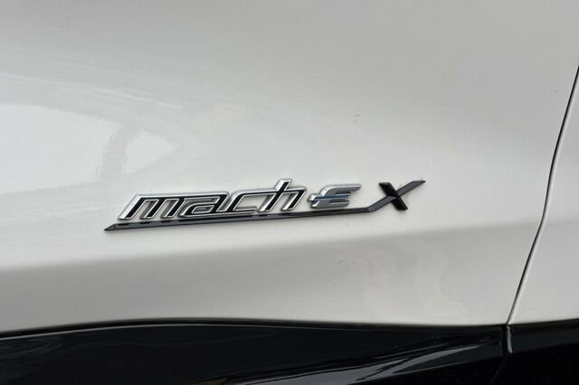 Certified 2022 Ford Mustang Mach-E Premium image 24