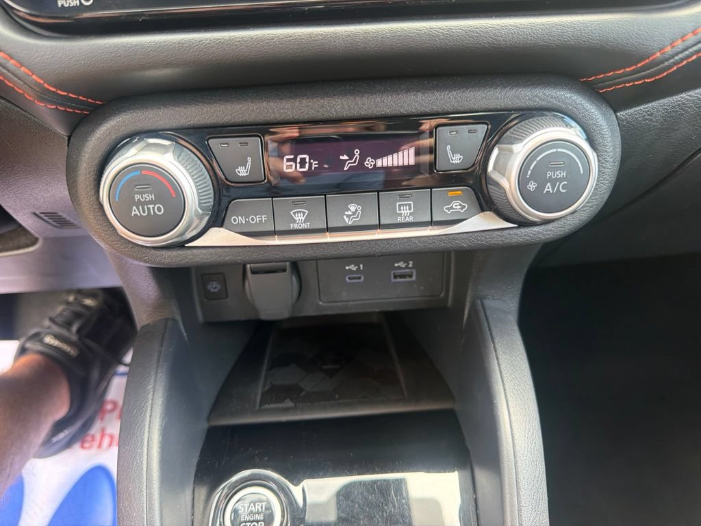 Used 2024 Nissan Versa SR FWD image 28