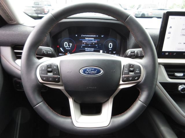 Certified 2025 Ford Explorer Active w/ Active Comfort Package image 15