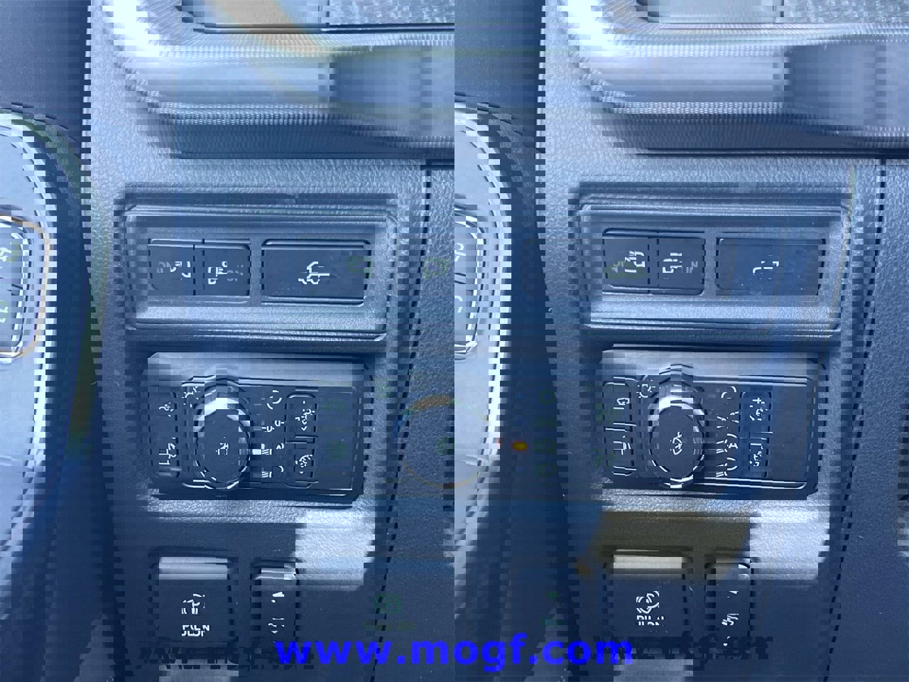 Certified 2022 Ford F150 Platinum w/ Equipment Group 701A High image 25