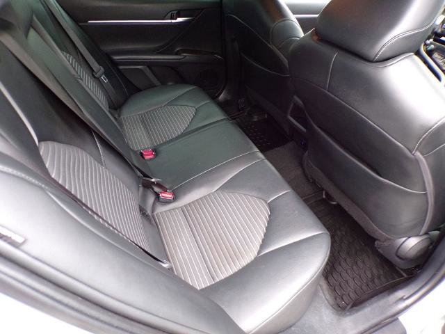 Used 2022 Toyota Camry SE image 11
