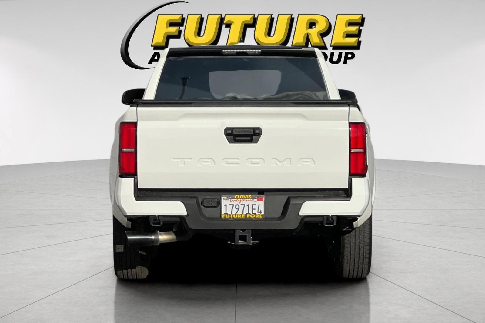 Used 2025 Toyota Tacoma TRD Sport image 4