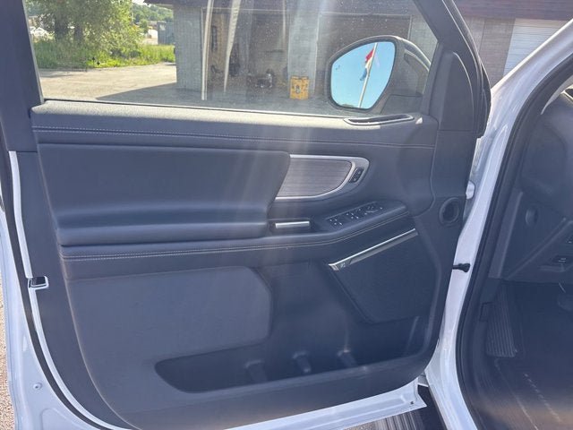 Certified 2025 Ford Expedition Max Platinum AWD/4WD image 13