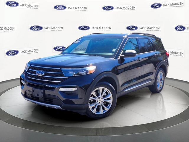 Certified 2023 Ford Explorer XLT w/ Equipment Group 202A AWD/4WD image 1