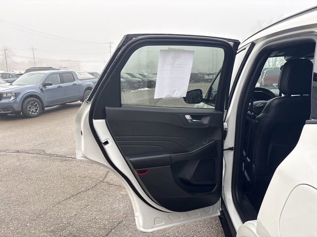 Certified 2024 Ford Escape ST-Line Select image 22