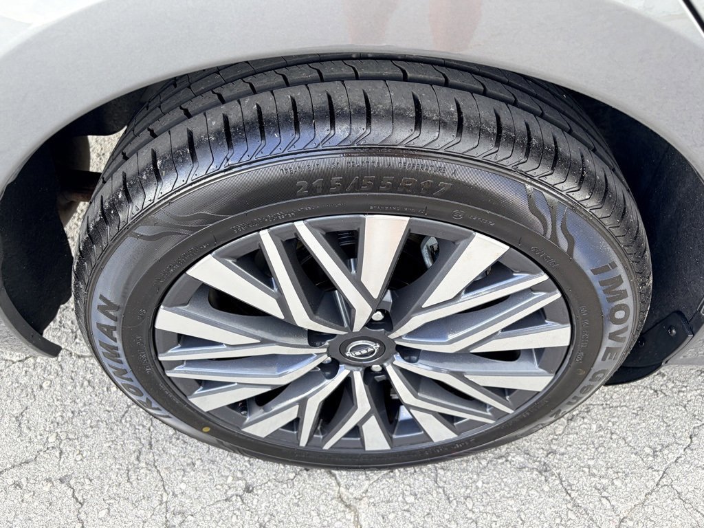 Used 2024 Nissan Altima 2.5 SV image 27