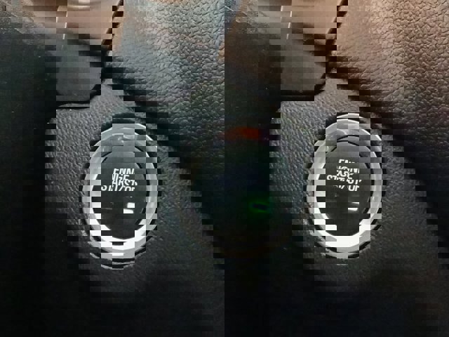 Used 2020 Chevrolet Equinox LT w/ Midnight Edition image 17