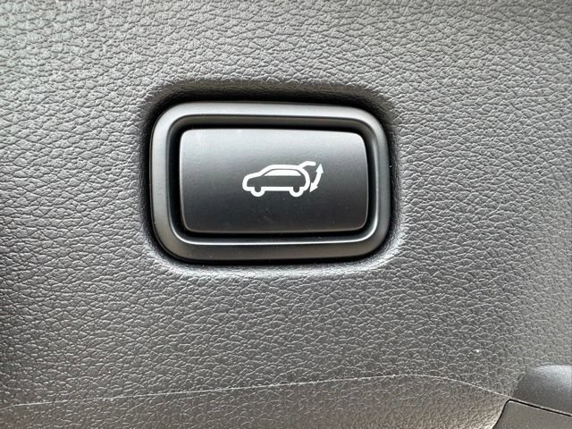 Used 2025 Kia Sportage X-Line w/ Premium Package AWD/4WD image 12