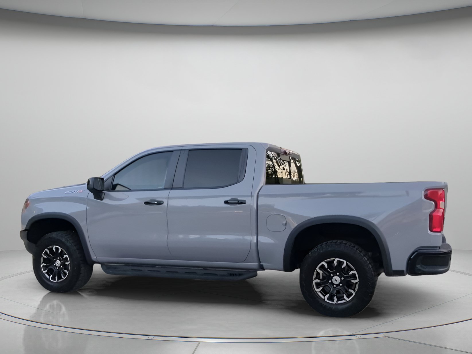 Used 2024 Chevrolet Silverado 1500 ZR2 w/ Technology Package AWD/4WD image 18