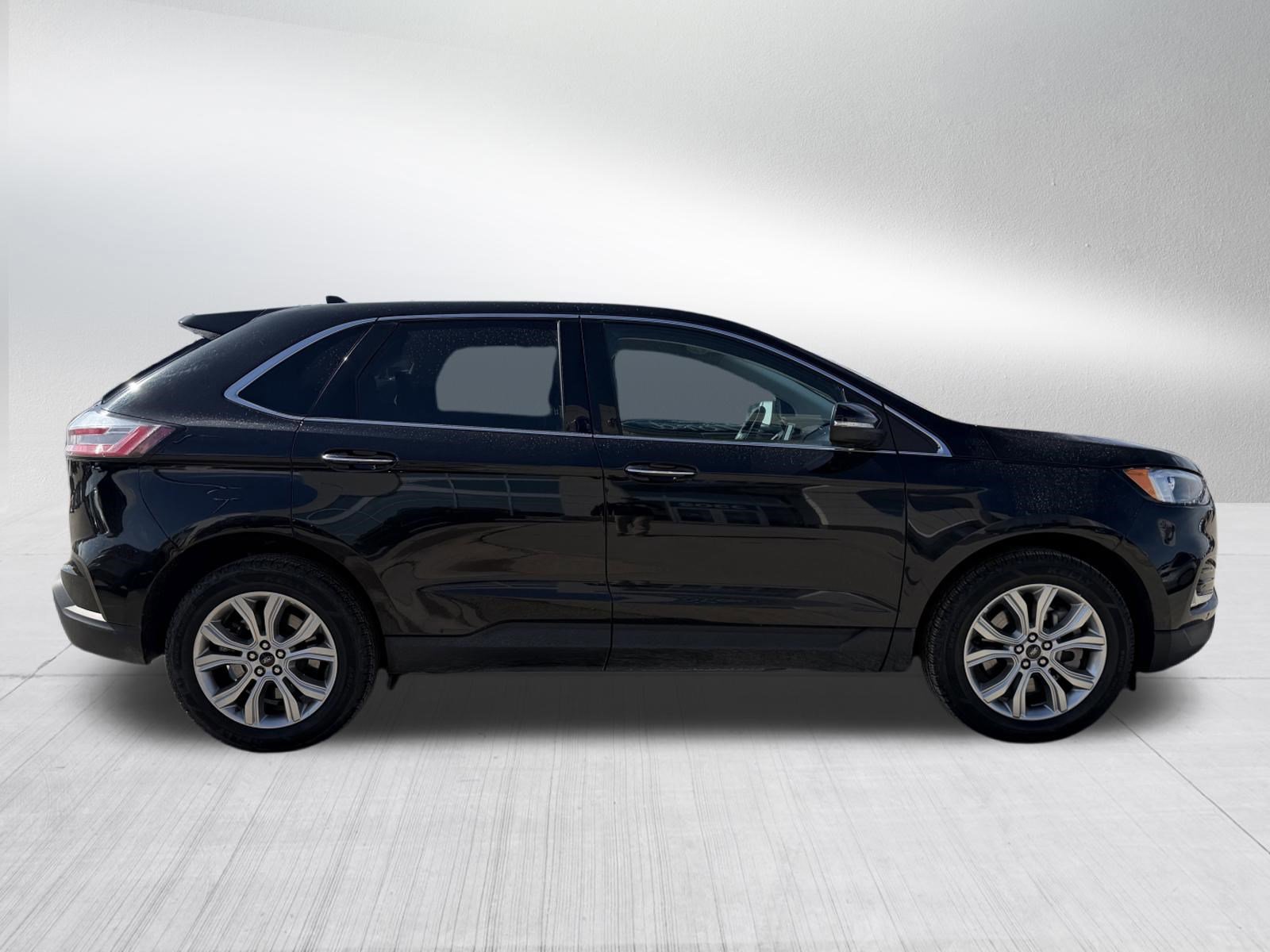 Certified 2024 Ford Edge Titanium AWD/4WD image 6