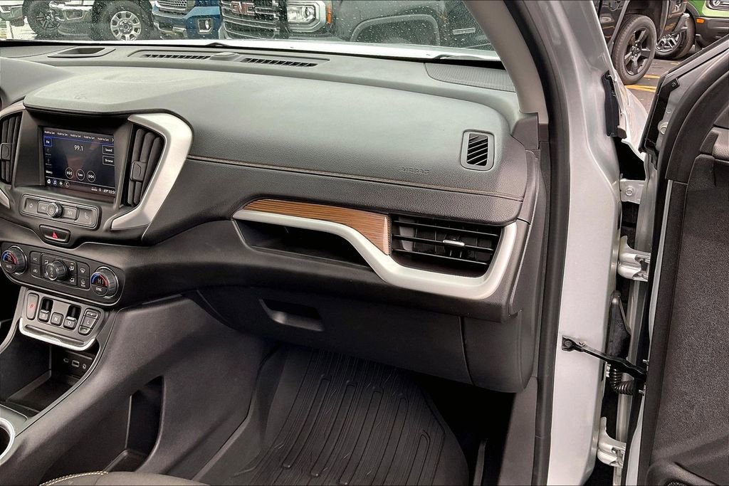Used 2021 GMC Terrain SLE w/ Driver Convenience Package image 14
