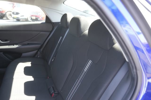Used 2021 Hyundai Elantra SEL w/ Convenience Package image 13