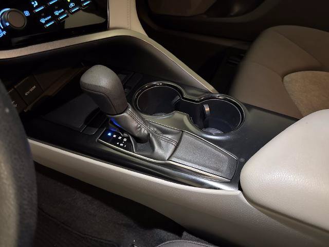 Used 2019 Toyota Camry LE FWD image 21