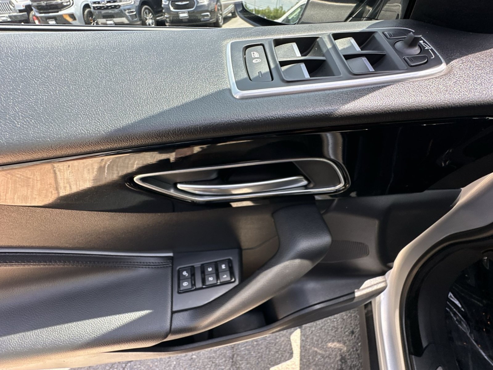 Used 2020 Jaguar F-PACE Premium AWD/4WD image 23