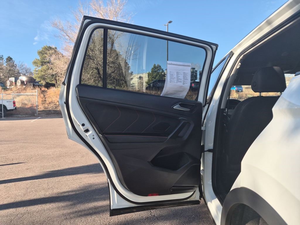 Used 2024 Volkswagen Tiguan Wolfsburg Edition image 19