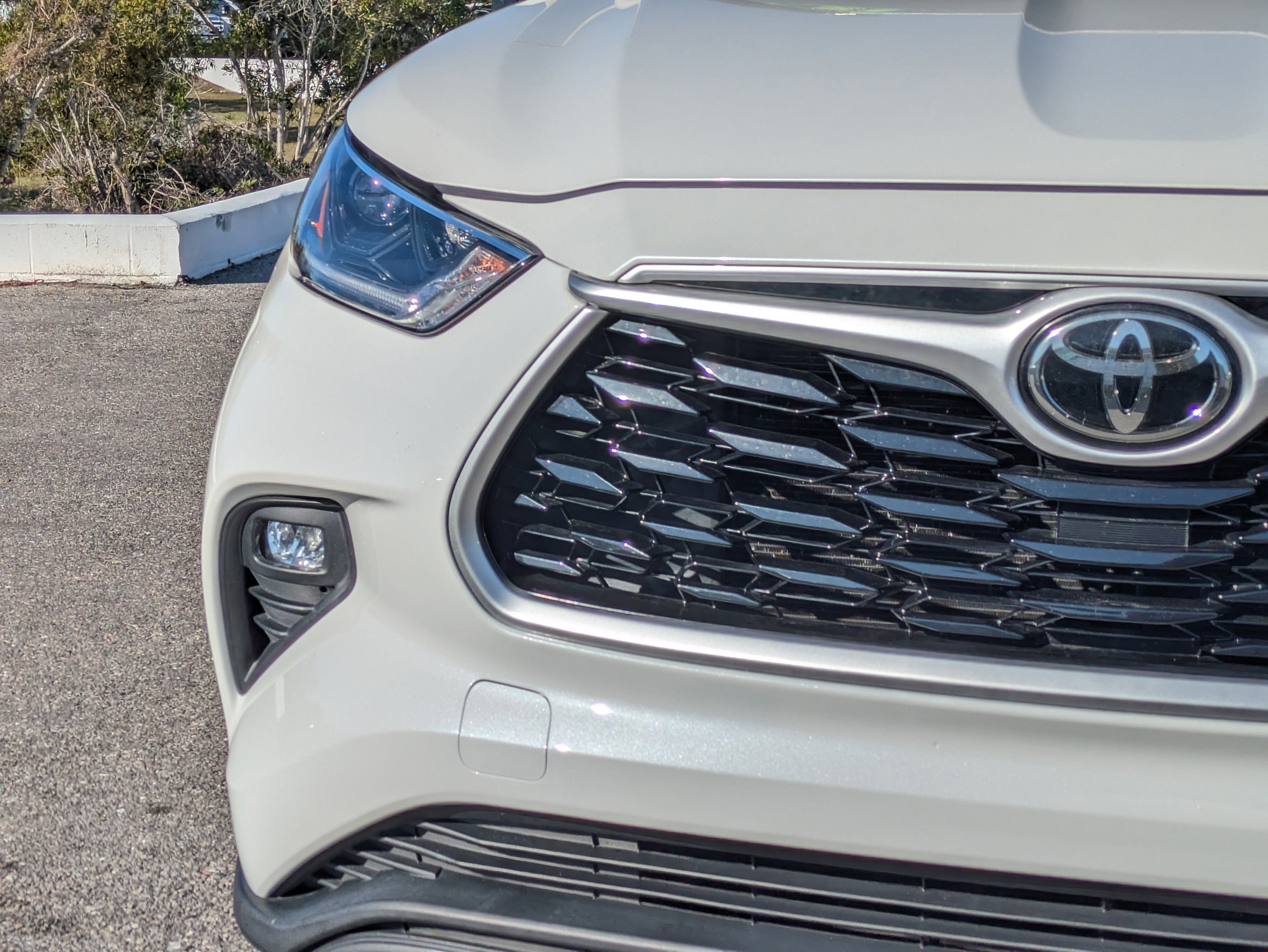 Used 2021 Toyota Highlander XLE image 10