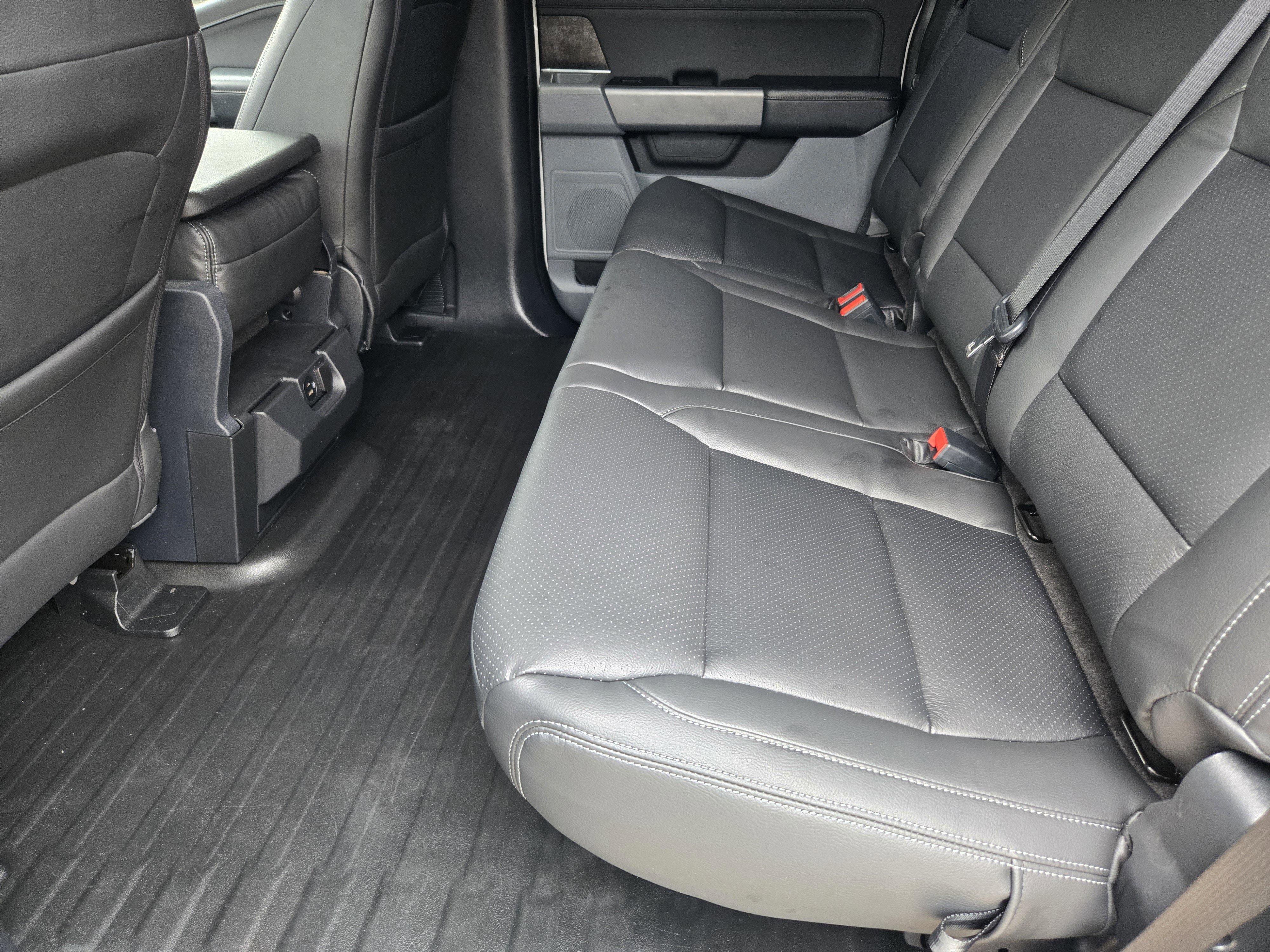 Certified 2022 Ford F150 XLT w/ Equipment Group 301A Mid image 22