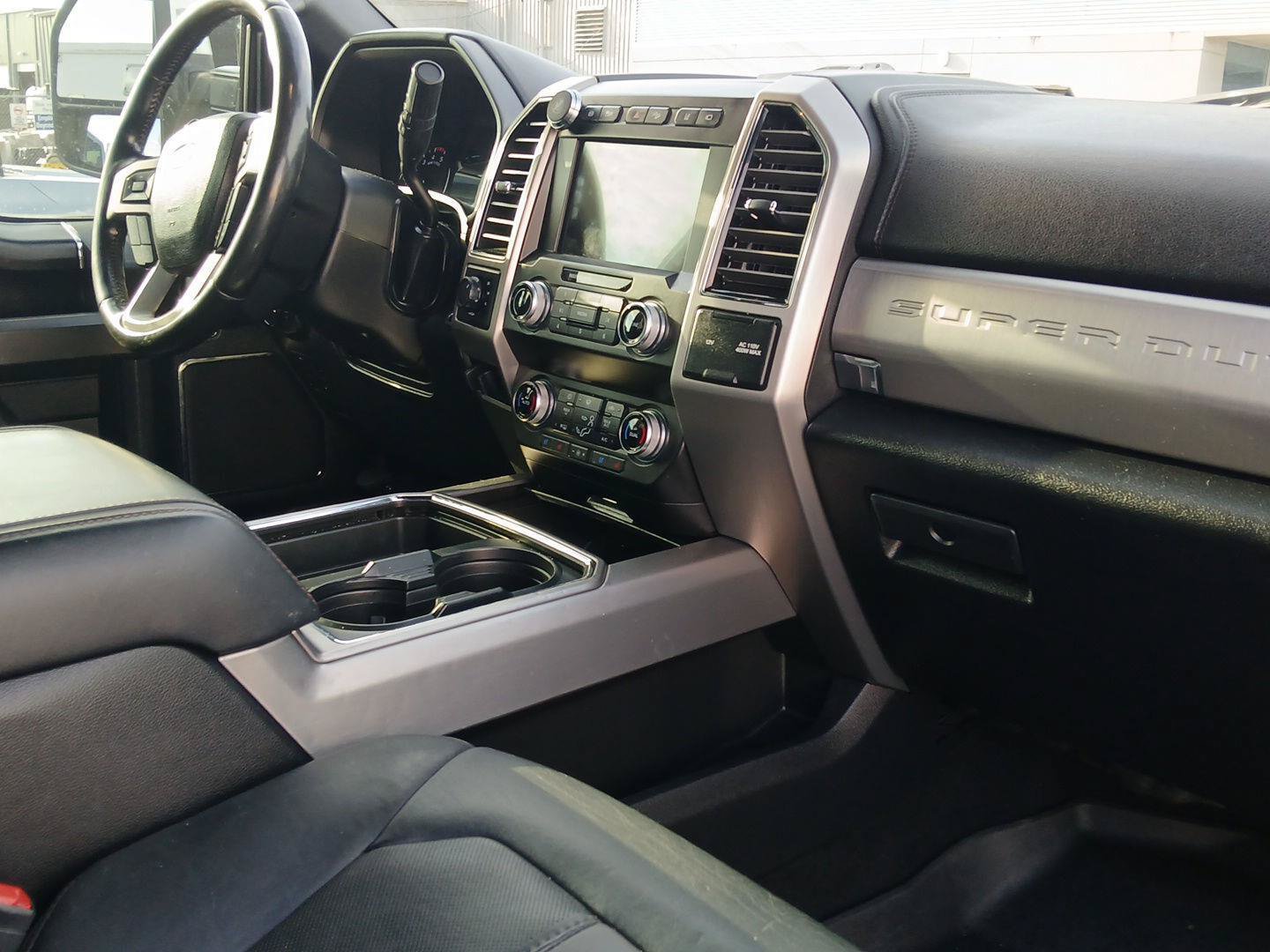 Certified 2019 Ford F250 Platinum w/ Platinum Ultimate Package AWD/4WD image 13