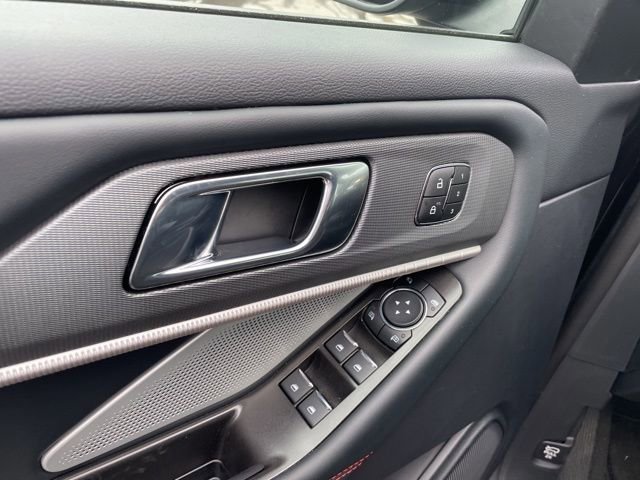 Certified 2025 Ford Explorer ST w/ Sun And Sound Package image 6