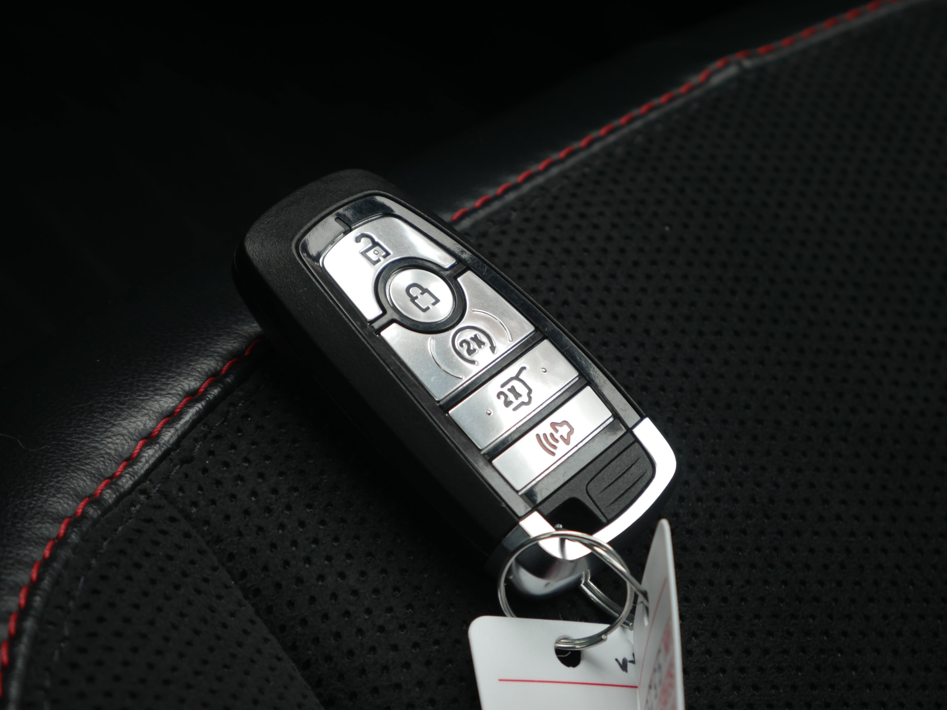 Certified 2025 Ford Explorer ST AWD/4WD image 40