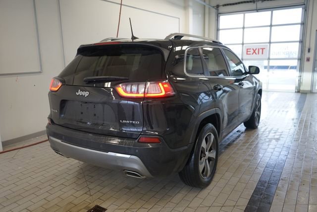 Used 2019 Jeep Cherokee Limited image 14