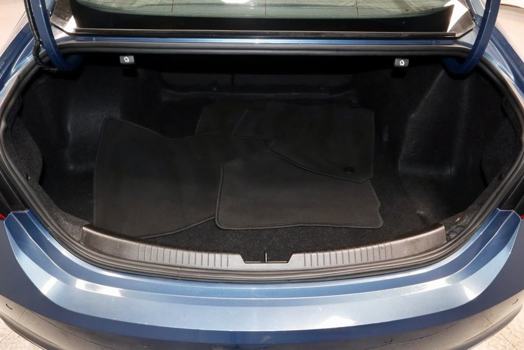 Used 2024 Chevrolet Malibu LT image 14