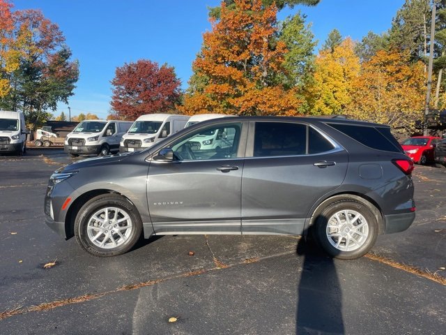 Used 2023 Chevrolet Equinox LT image 3