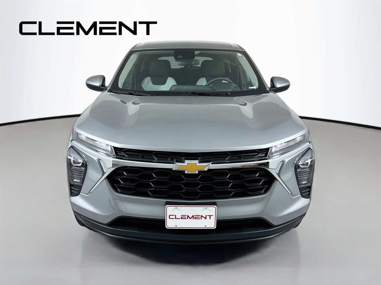 Used 2024 Chevrolet Trax LS w/ LS Convenience Package FWD image 3