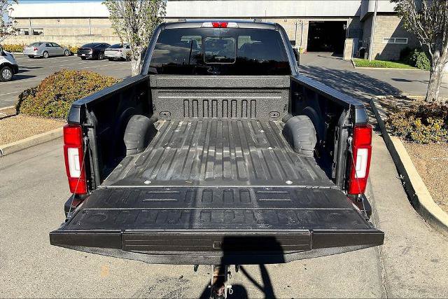 Certified 2020 Ford F250 Platinum w/ Tremor Off-Road Package AWD/4WD image 18