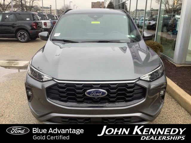 Certified 2023 Ford Escape ST-Line Select w/ Tech Pack #2 image 9