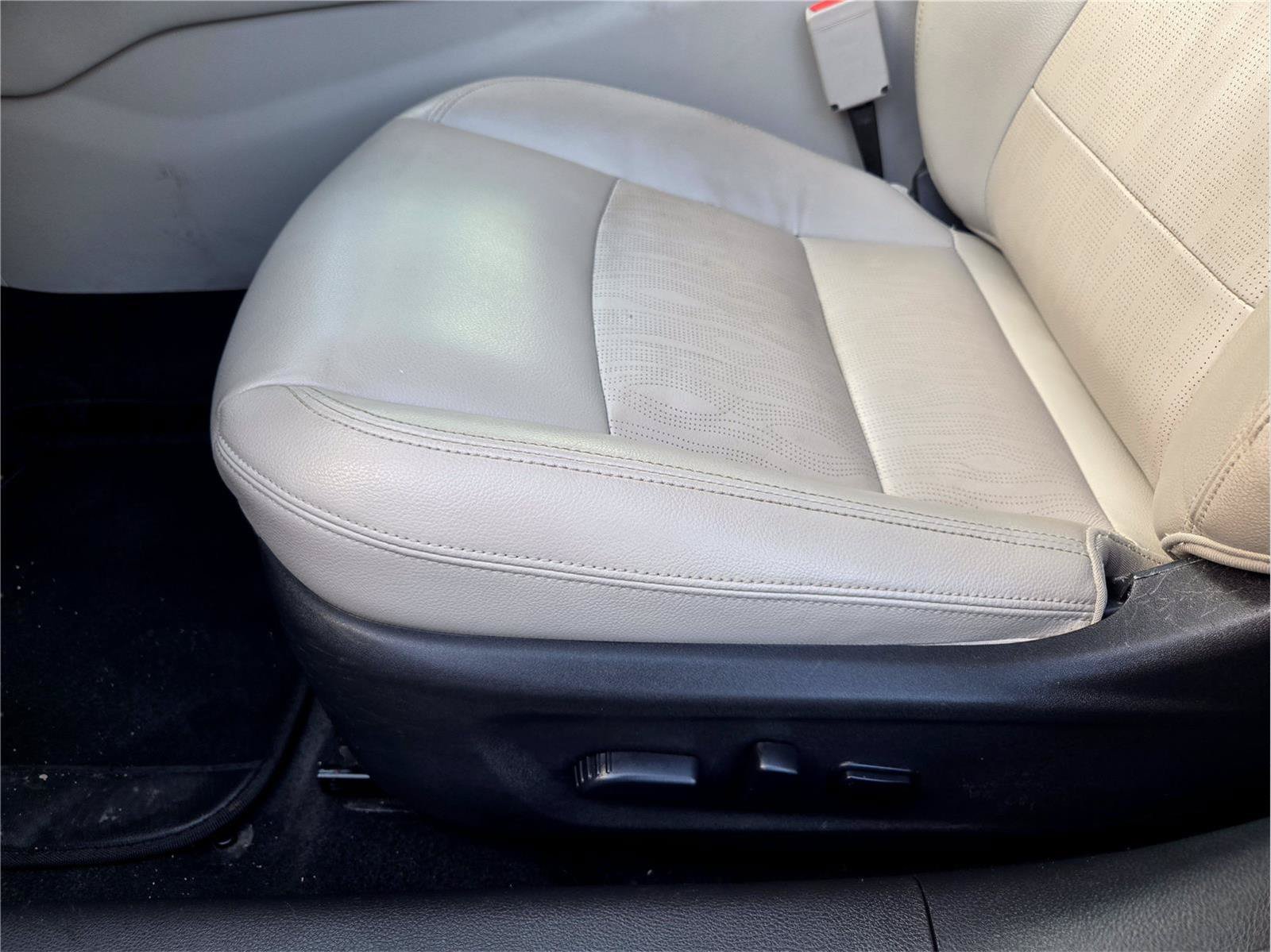 Used 2019 Nissan Altima 2.5 SL FWD image 21
