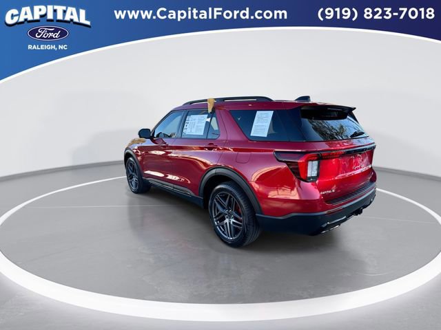 Certified 2025 Ford Explorer ST-Line w/ Premium Package image 4