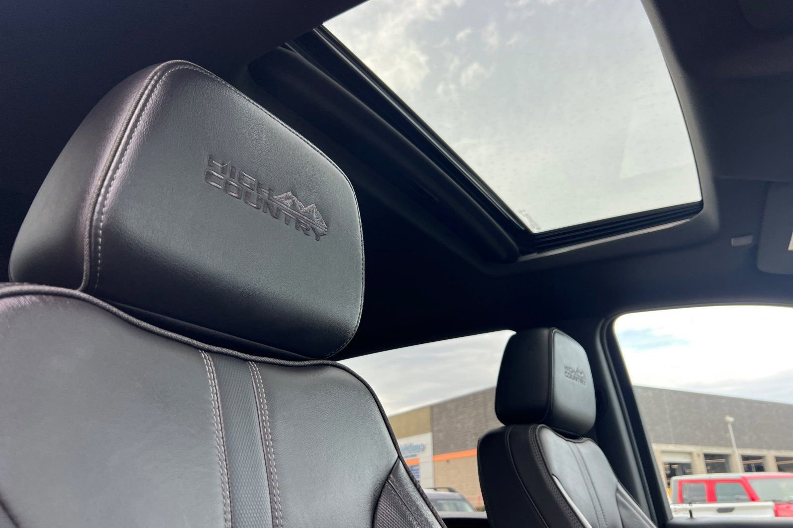 Used 2022 Chevrolet Silverado 3500 High Country w/ Z71 Off-Road Package image 17