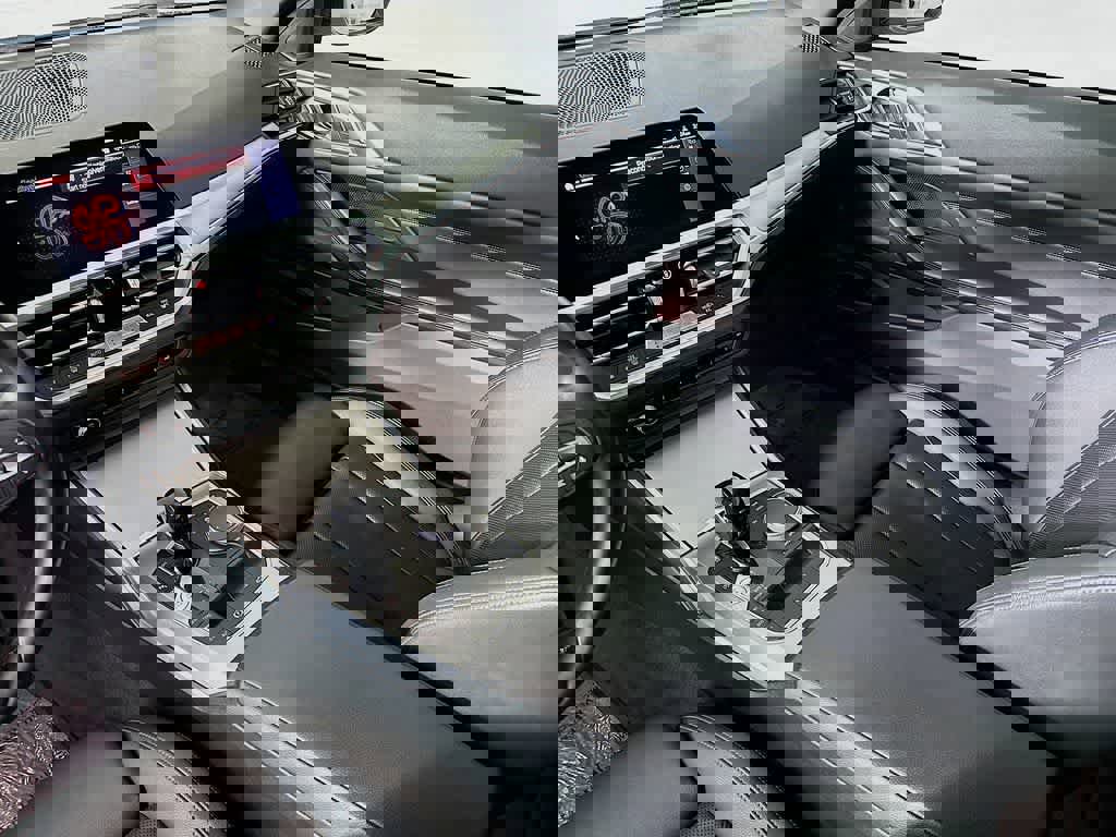 Used 2022 BMW 430i Convertible image 10