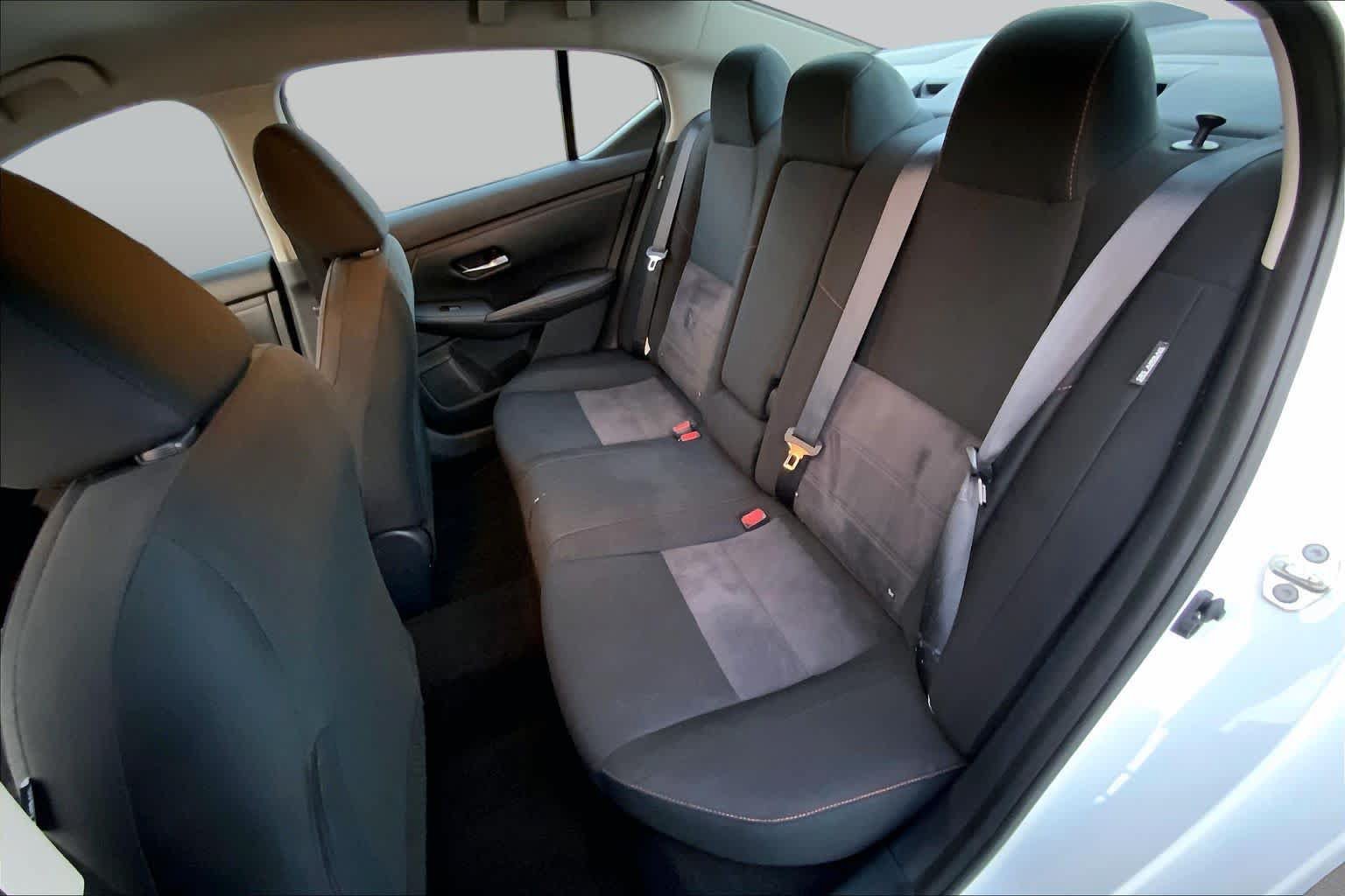 Used 2025 Nissan Sentra SR w/ Midnight Edition FWD image 19