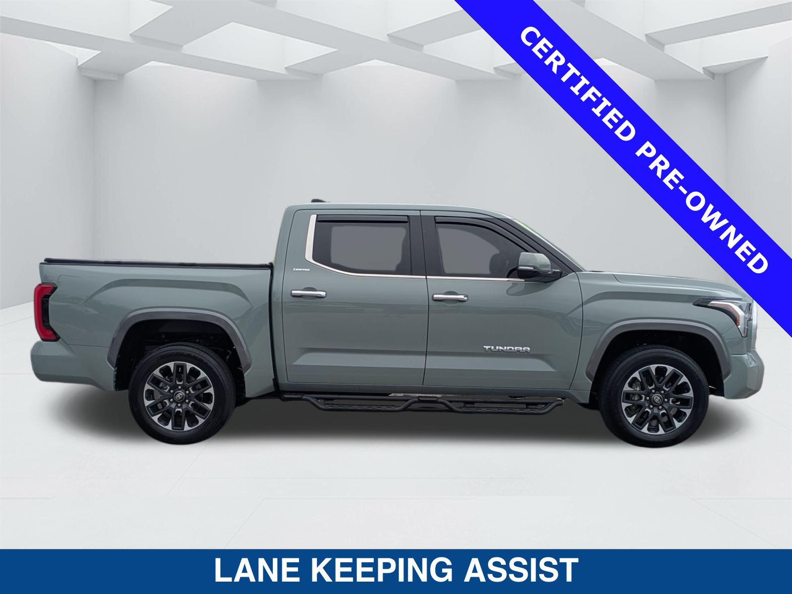 Used 2025 Toyota Tundra Limited AWD/4WD image 4