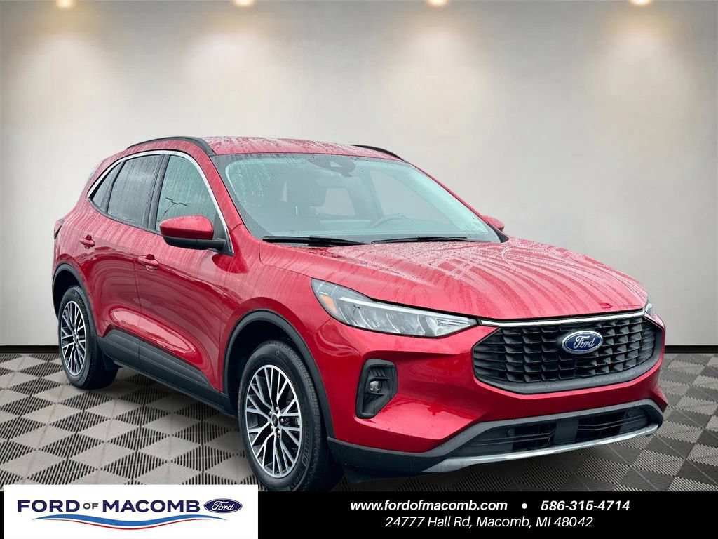 Certified 2023 Ford Escape SE FWD image 1