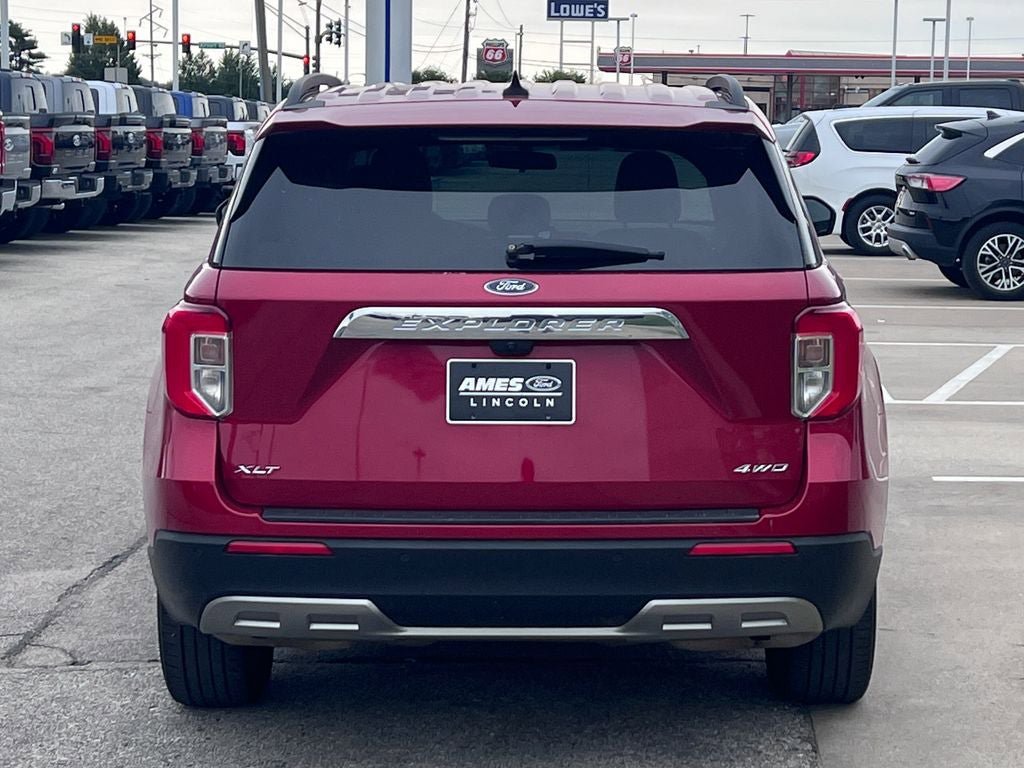 Certified 2023 Ford Explorer XLT w/ Equipment Group 202A AWD/4WD image 5
