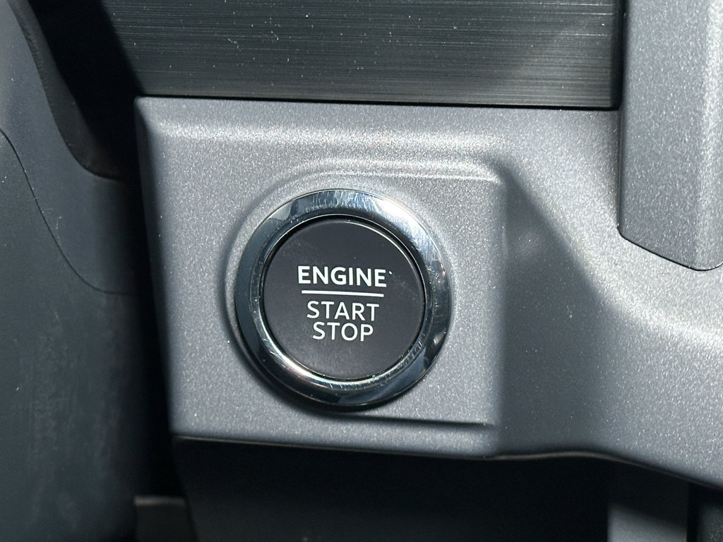Certified 2025 Ford F150 XLT w/ Equipment Group 302A MID AWD/4WD image 29