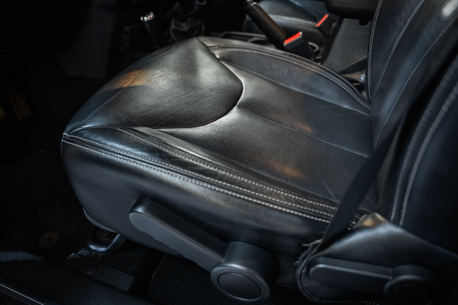 Used 2017 Jeep Wrangler Unlimited Rubicon w/ Connectivity Group image 42